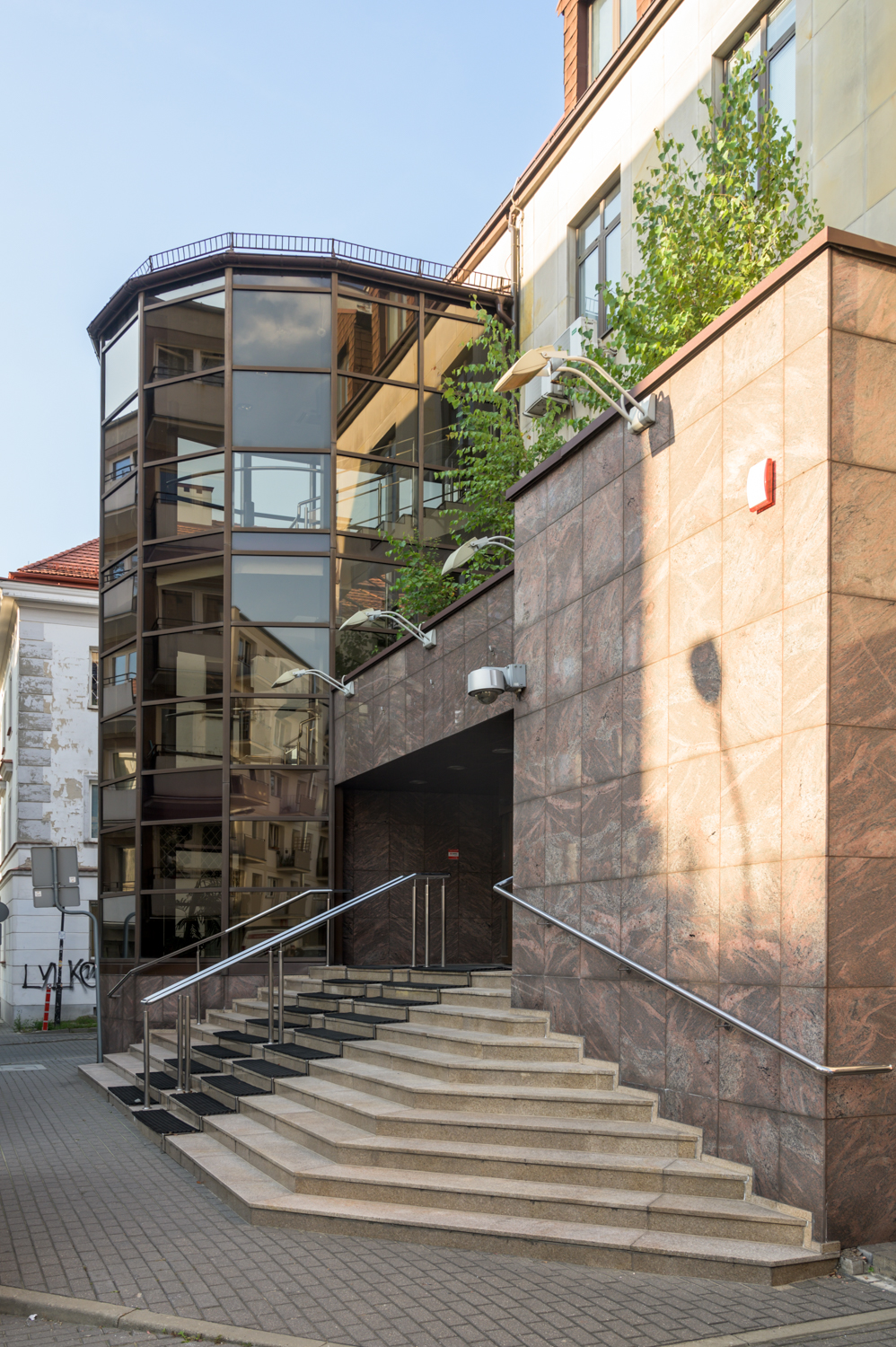 Zdjęcie architektury budynku Budynek biurowo-usługowy